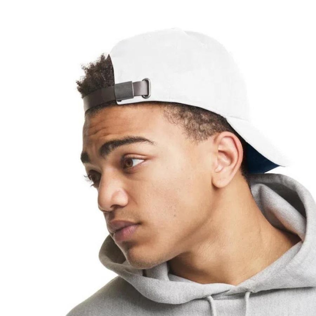 Imagem 2 do produto Boné Aba Curva Champion Script Logo - Strapback - Adulto