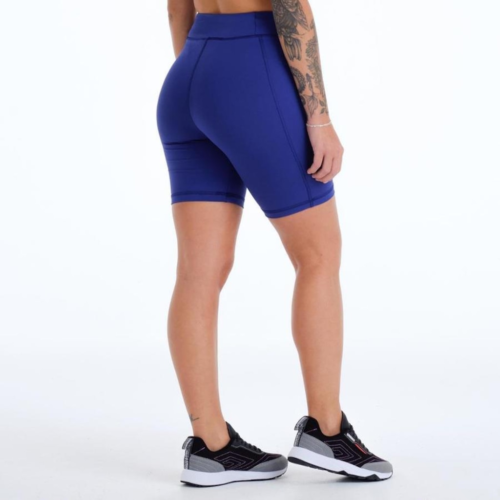 Imagem 3 do produto Bermuda Umbro Essential - Feminina