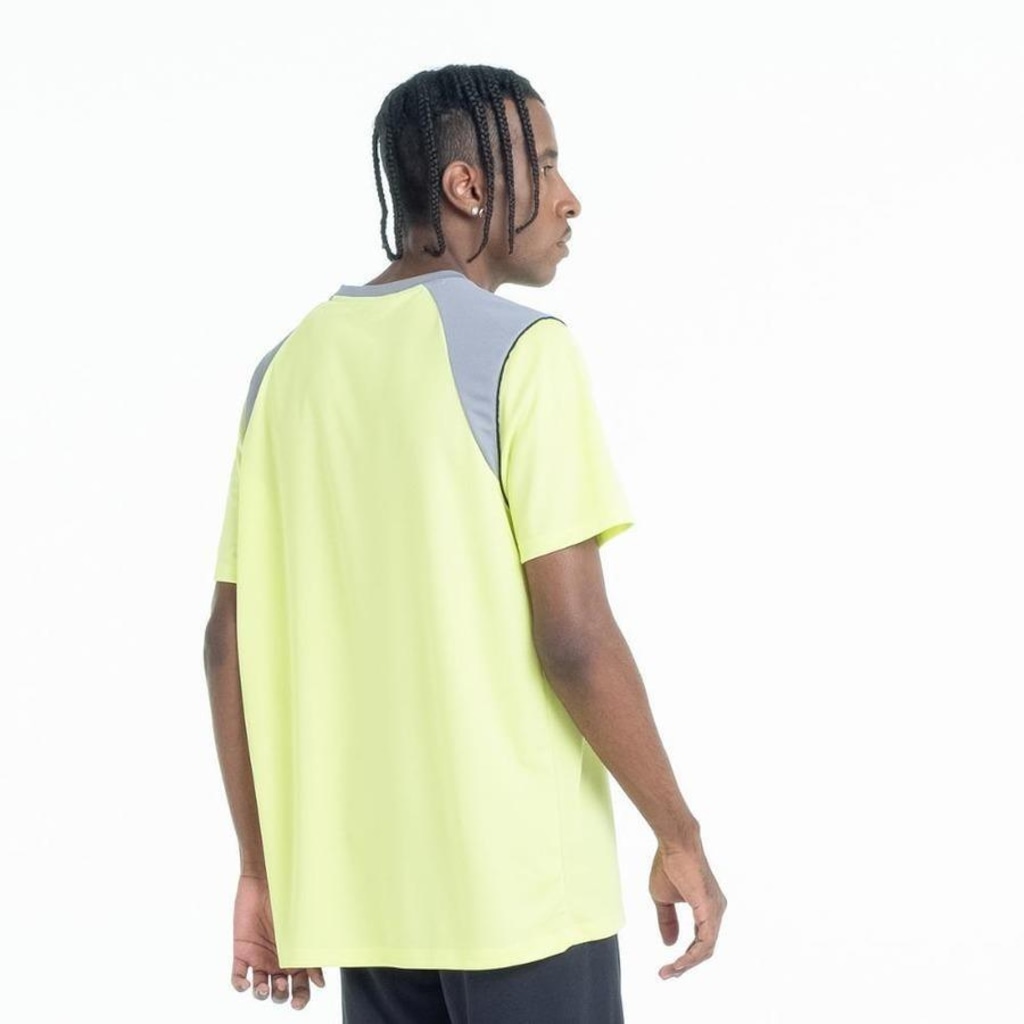 Imagem 3 do produto Camiseta Masculina Umbro Manga Curta
