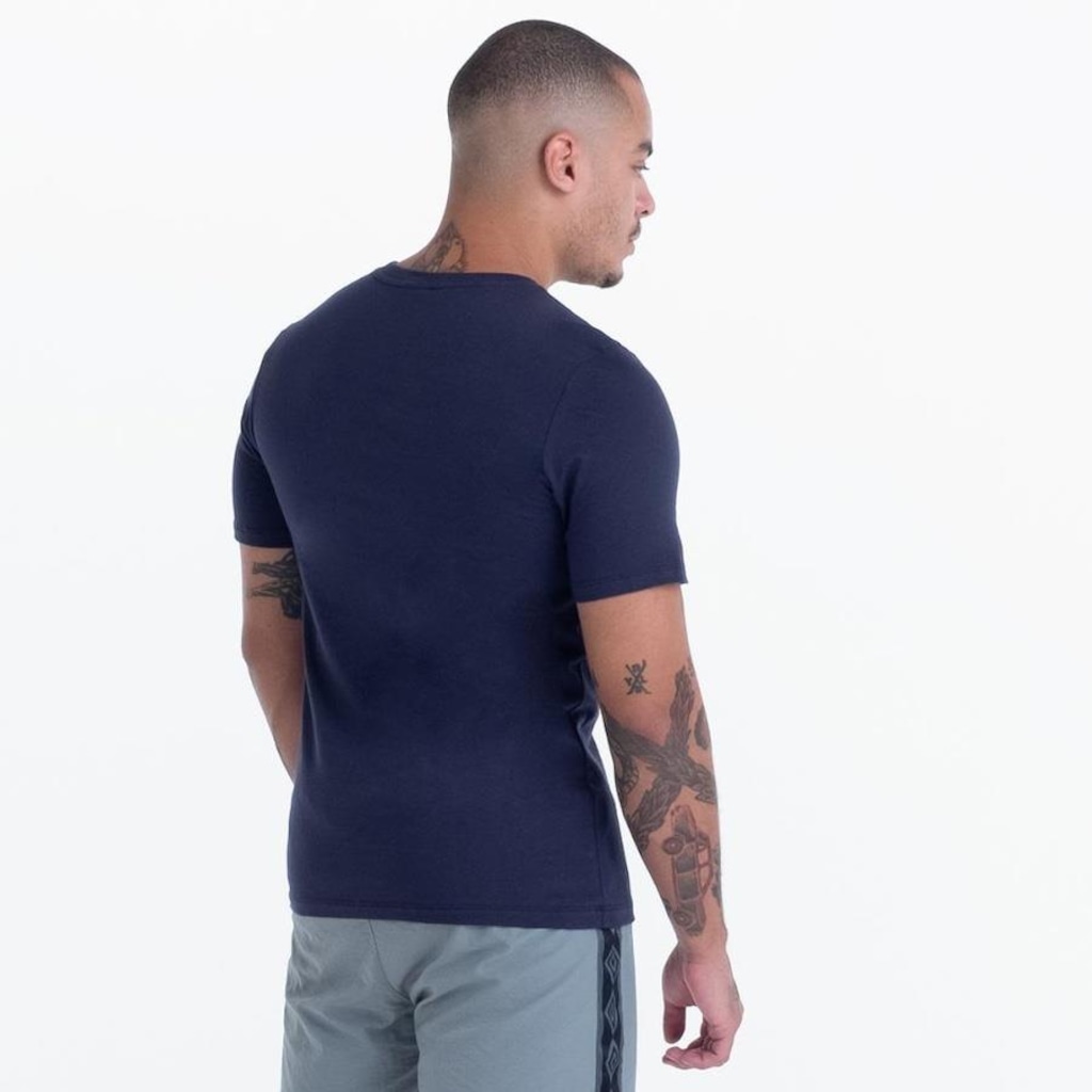 Imagem 3 do produto Camiseta Umbro Football Evolution - Masculina