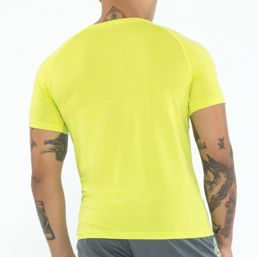 Imagem 5 do produto Camiseta Umbro Blend Large Diamond - Masculina
