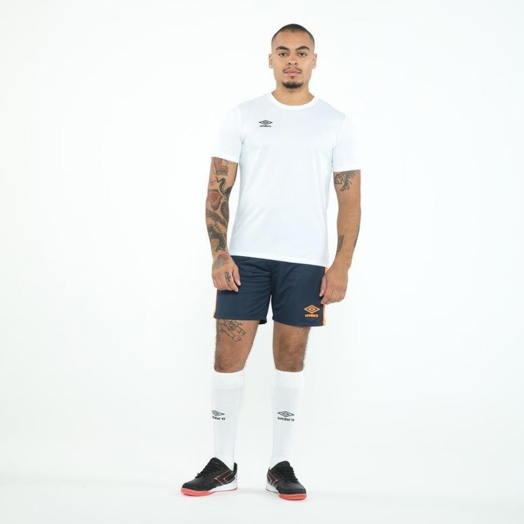 Imagem 4 do produto Camiseta Umbro Essential - Masculina