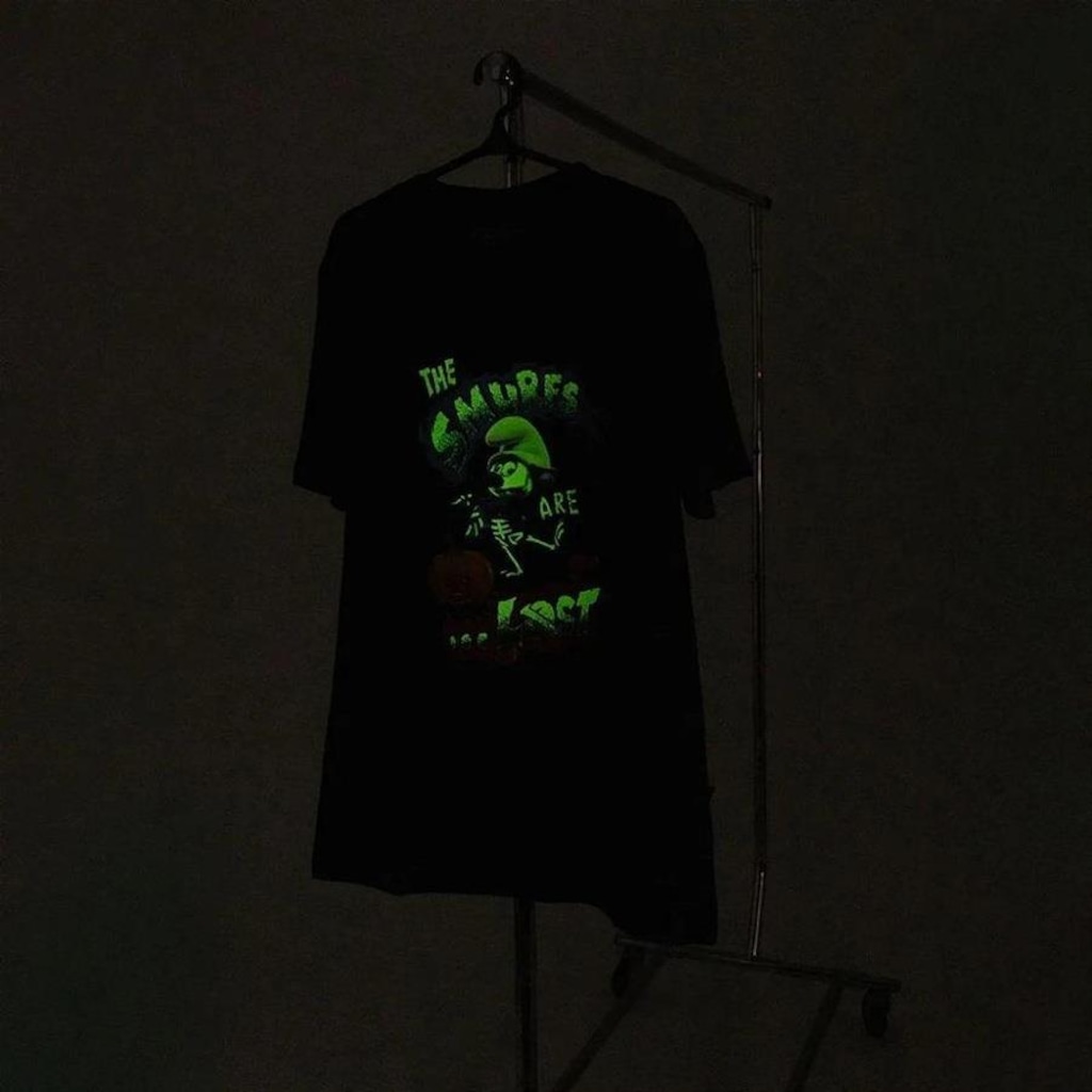 Imagem 2 do produto Camiseta Lost Smurfs Halloween - Masculina