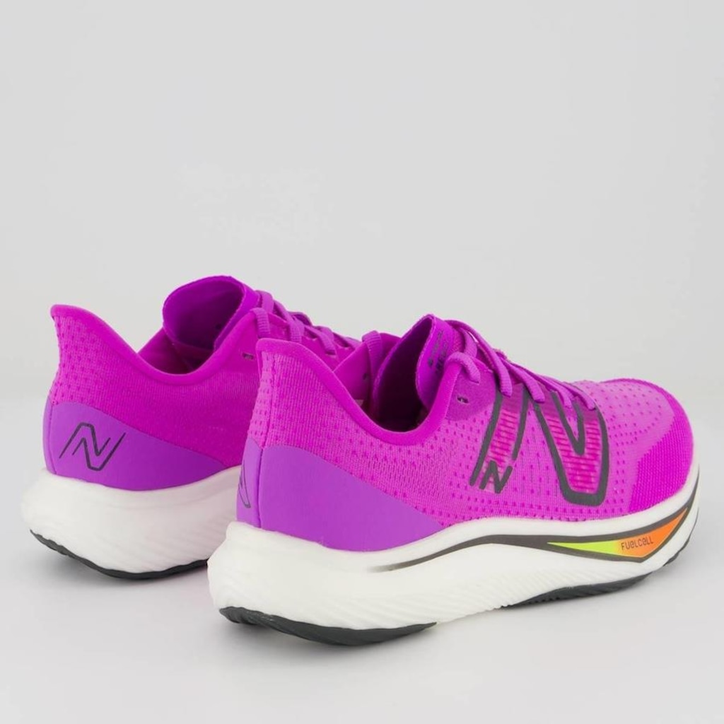 Imagem 3 do produto Tênis New Balance Fuelcell Rebel V3 - Feminino