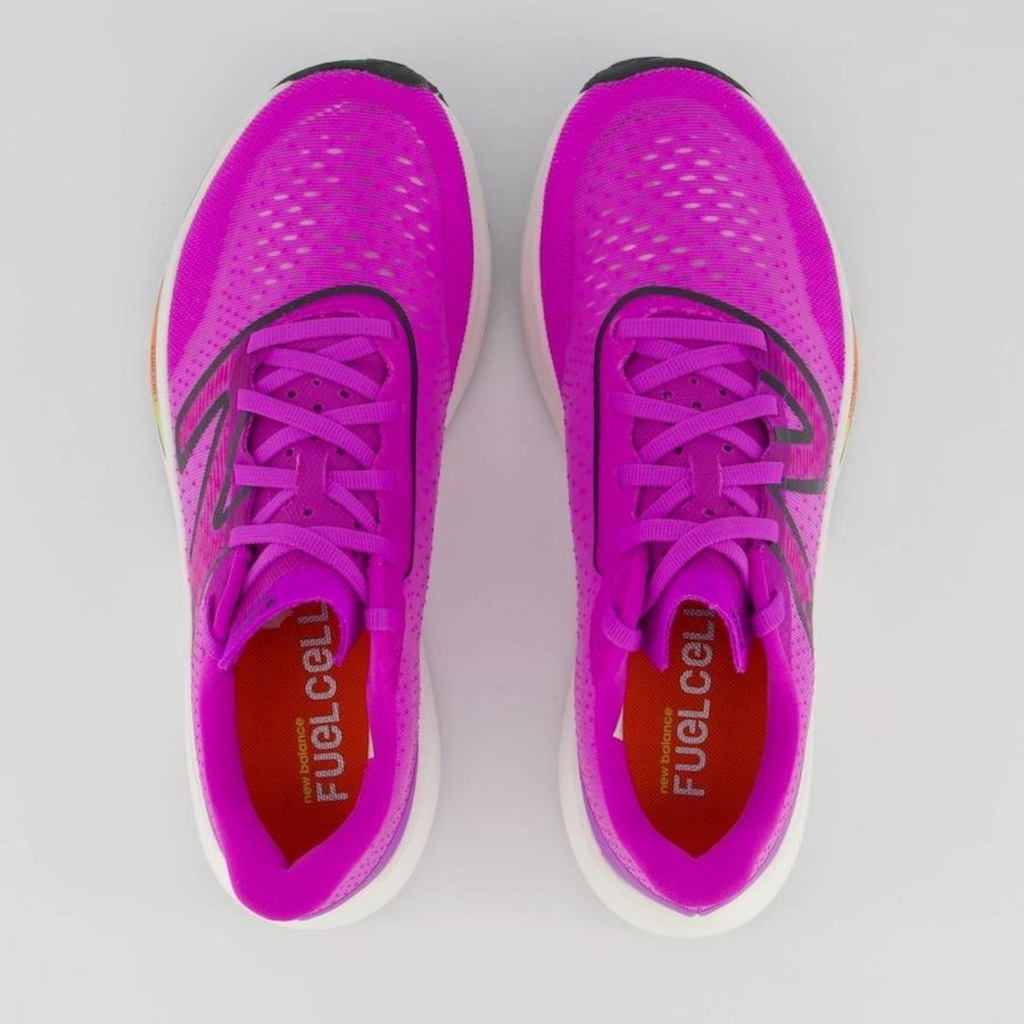 Imagem 4 do produto Tênis New Balance Fuelcell Rebel V3 - Feminino