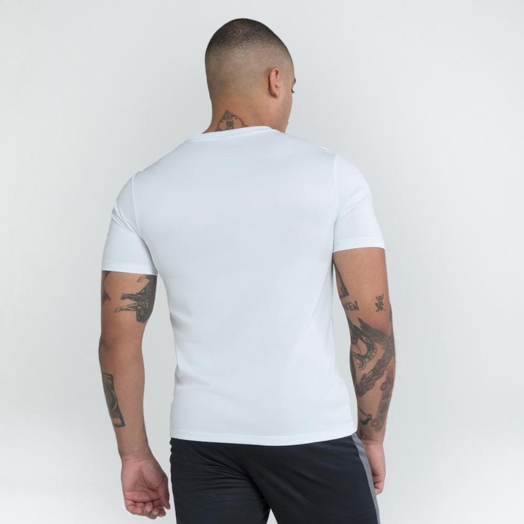 Imagem 4 do produto Camiseta Umbro Digital Diamond - Masculina