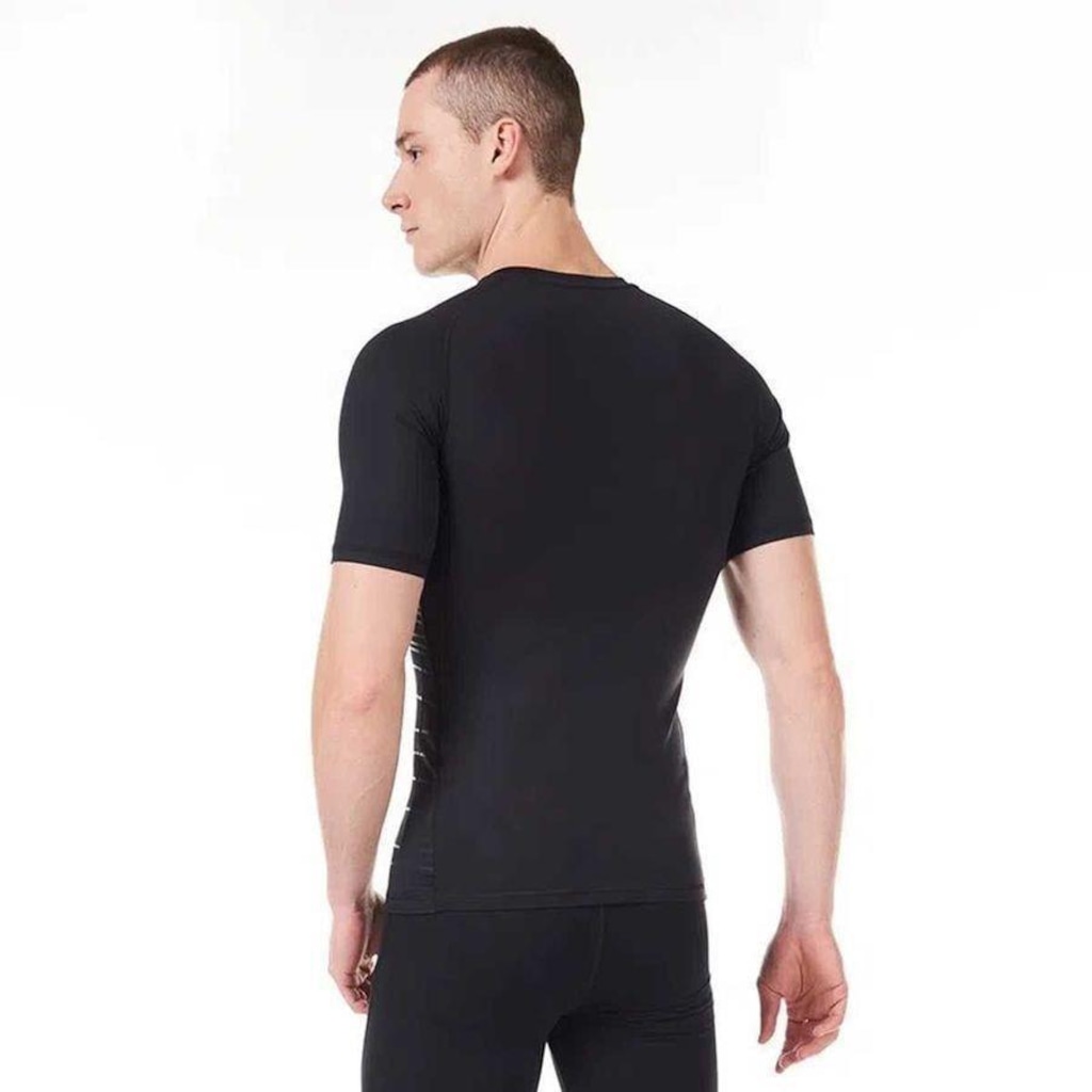 Imagem 2 do produto Camiseta Térmica Umbro Diamond Pro - Masculina