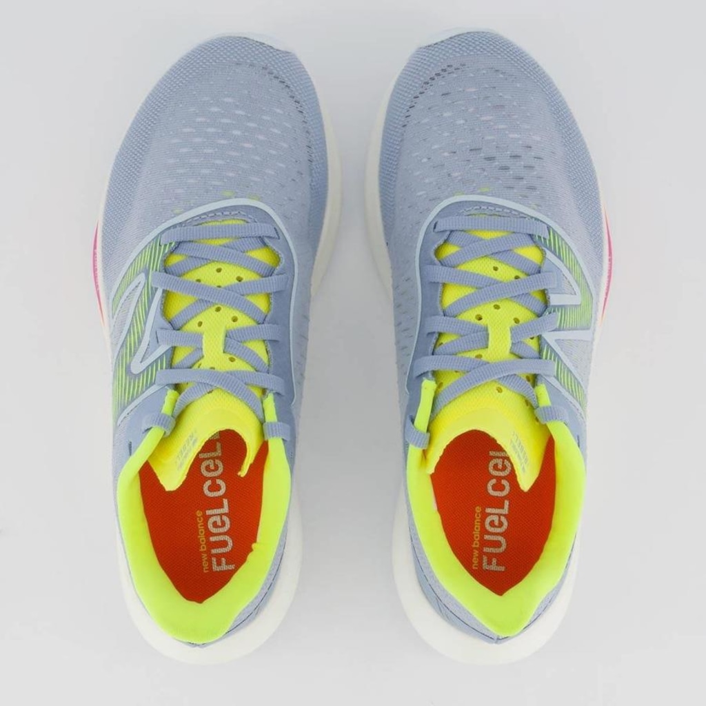 Imagem 4 do produto Tênis New Balance Fuelcell Rebel V3 - Feminino