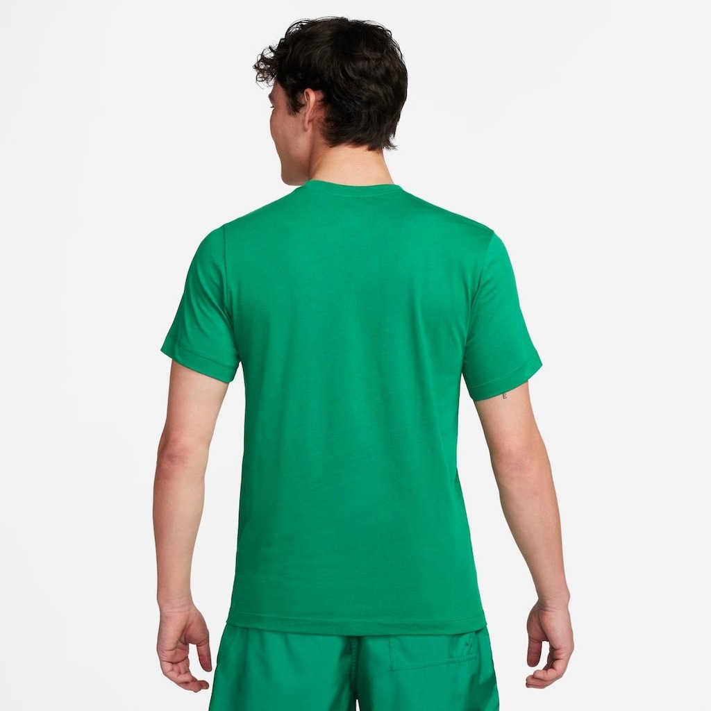 Imagem 2 do produto Camiseta Nike Sportswear Club - Masculina