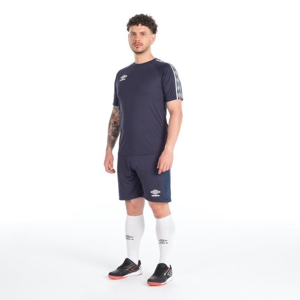 Imagem 3 do produto Camiseta Umbro Tradicional Tape - Masculina