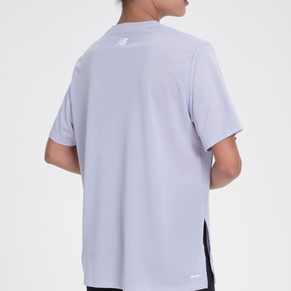 Imagem 3 do produto Camiseta New Balance Relentless Print - Feminina