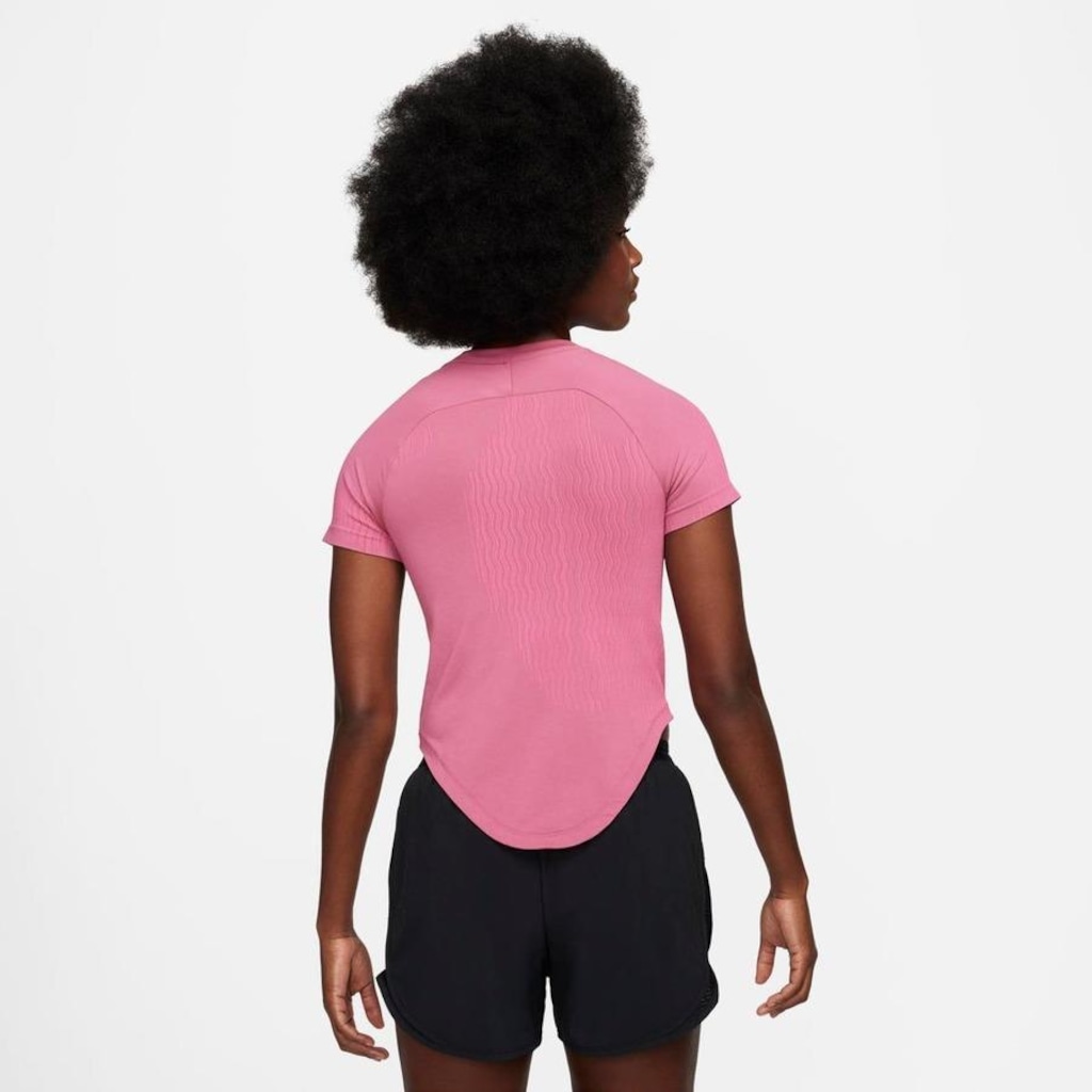 Imagem 2 do produto Camiseta Nike Run Division - Feminina