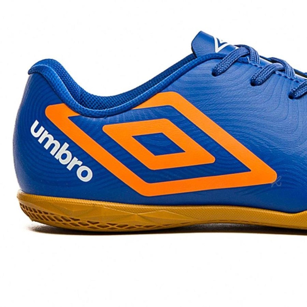 Imagem 3 do produto Kit Chuteira Futsal Umbro Orbit + Par de Meião - Adulto