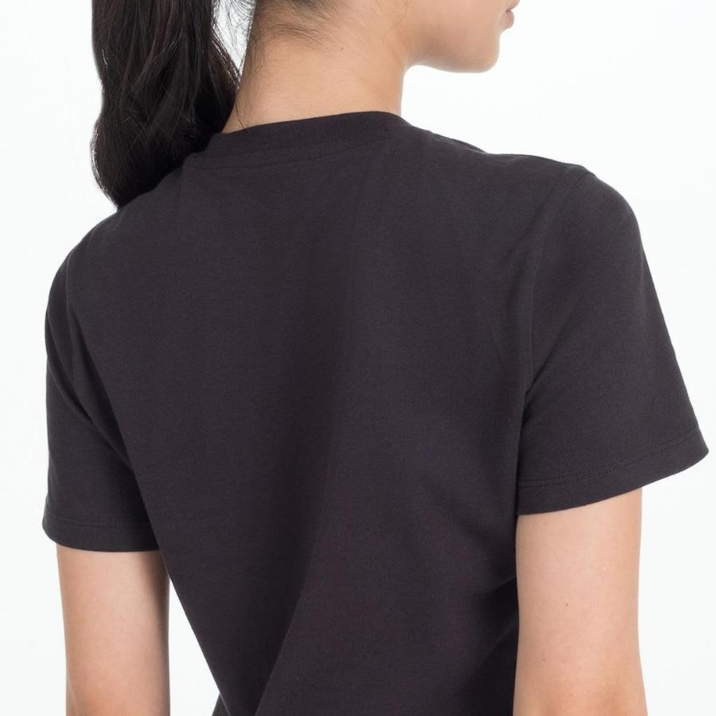 Imagem 5 do produto Camiseta Umbro Large Logo Duo - Feminina