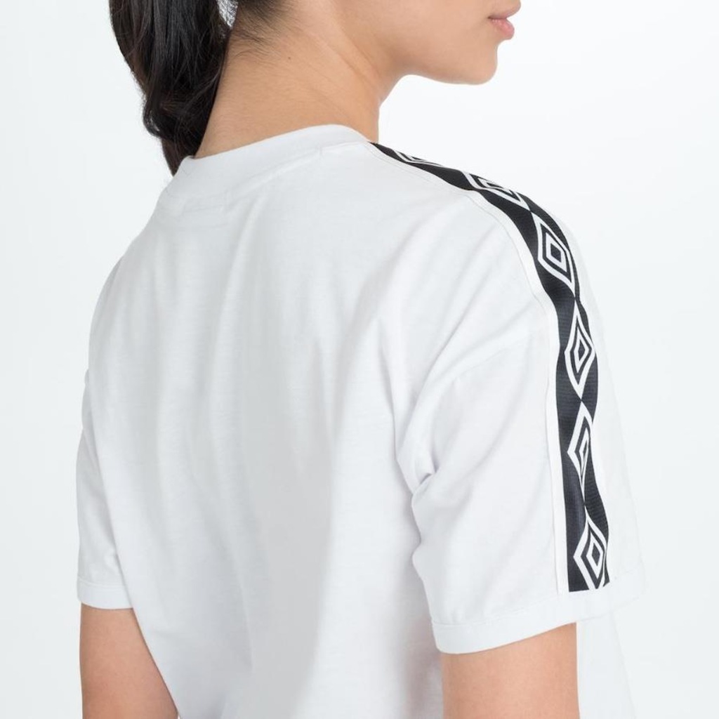 Imagem 4 do produto Camiseta Umbro Traditional Diamond Large - Feminina
