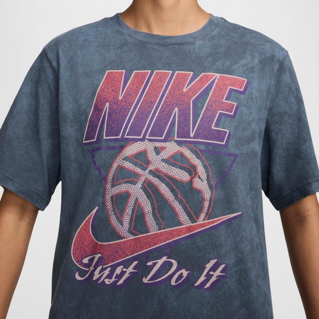 Imagem 3 do produto Camiseta Nike Sportswear Essentials - Feminina