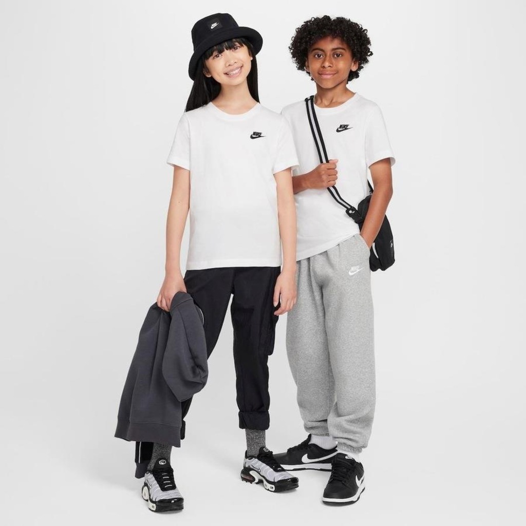 Imagem 4 do produto Camiseta Nike Sportswear Futura - Infantil