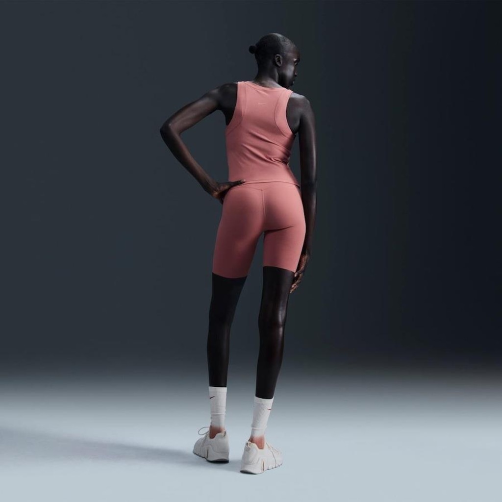 Imagem 2 do produto Regata Nike Dri-Fit Feminina