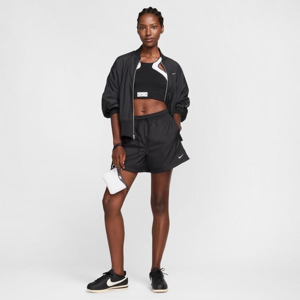 Imagem 4 do produto Short Nike Sportswear Essentials Woven - Feminino