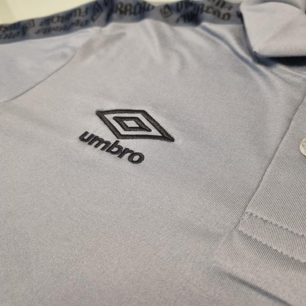 Imagem 4 do produto Camisa do Athletico Paranaense 2022 Umbro Polo Viagem - Masculina
