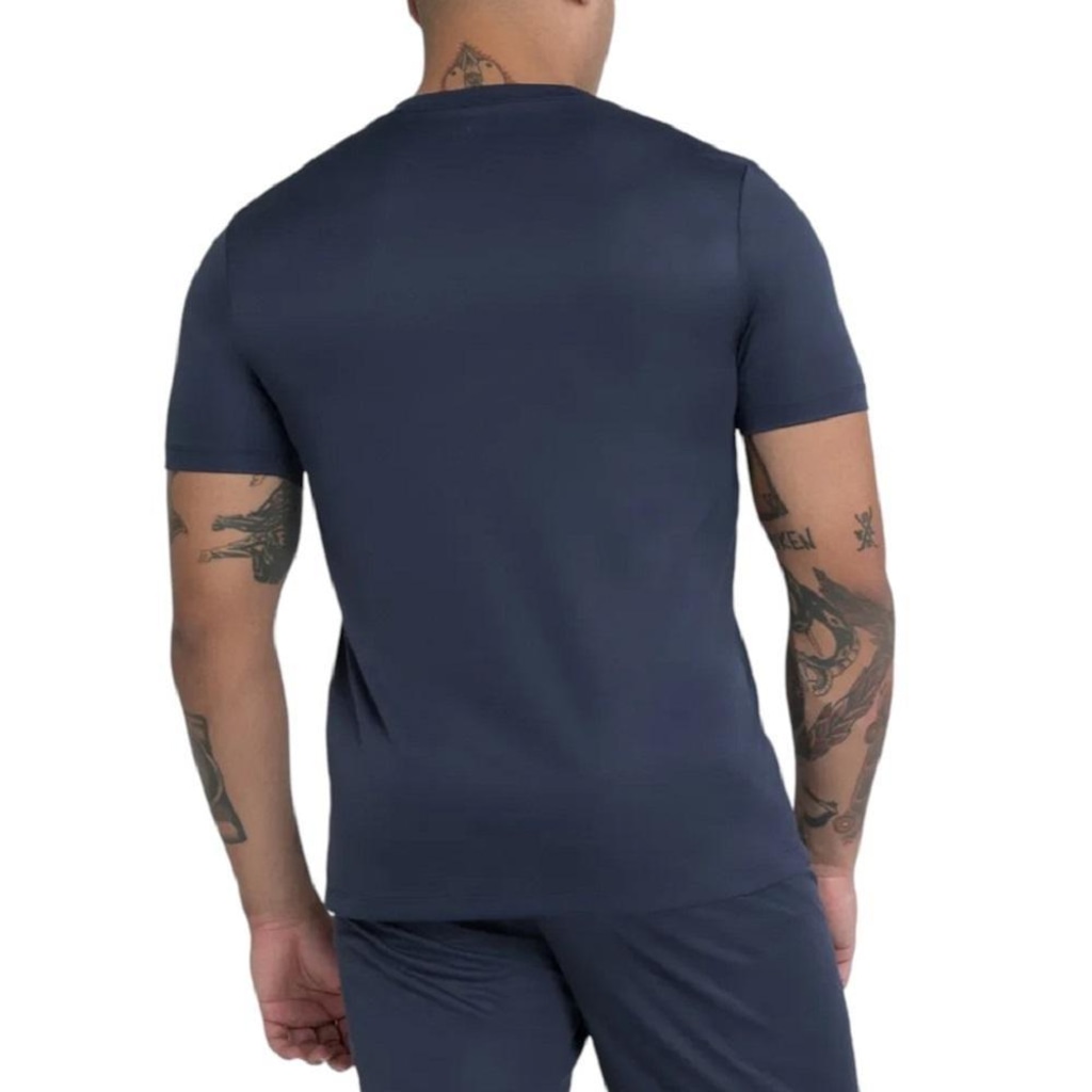 Imagem 2 do produto Camisa Umbro Legacy - Masculina