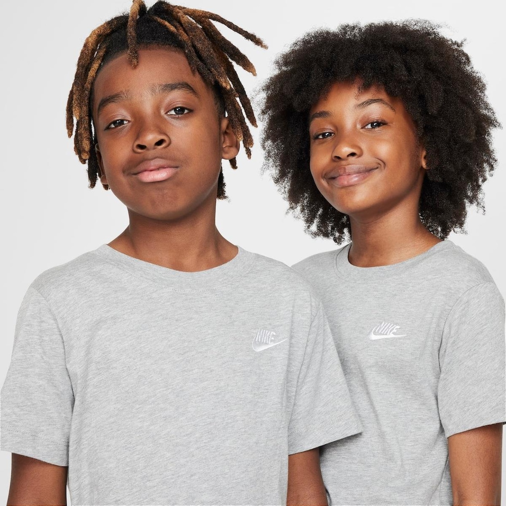 Imagem 3 do produto Camiseta Nike Sportswear Futura Infantil