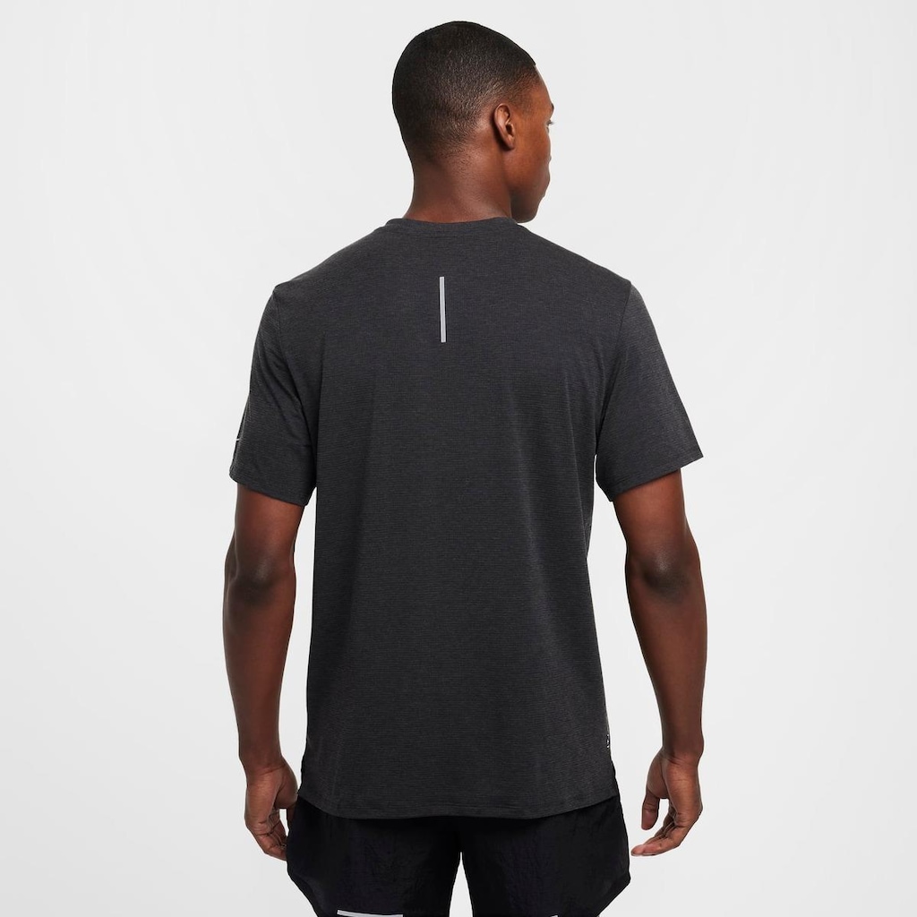 Imagem 2 do produto Camiseta Nike Dri-Fit Rise365 - Masculina