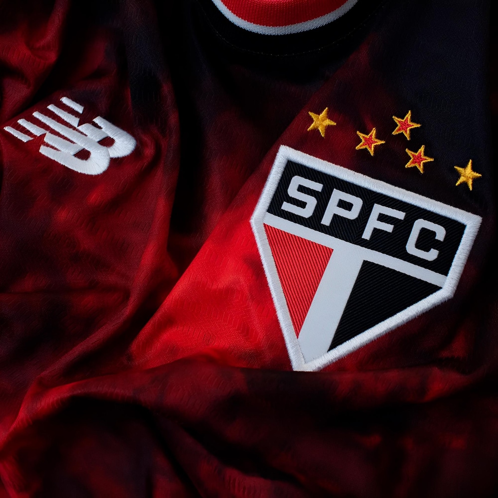 Imagem 4 do produto Camiseta New Balance São Paulo Torcedor Third 2024 - Masculina