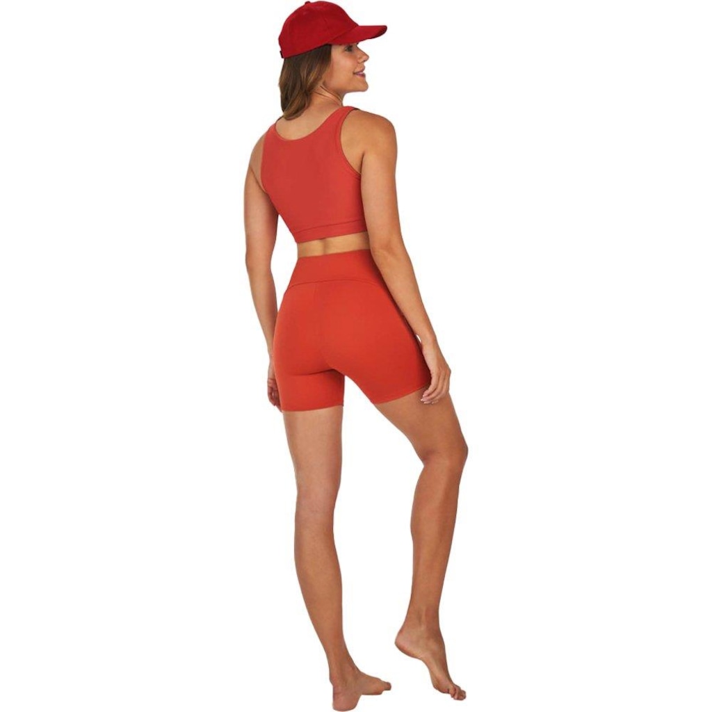 Imagem 2 do produto Bermuda Alto Giro Recortes - Feminina