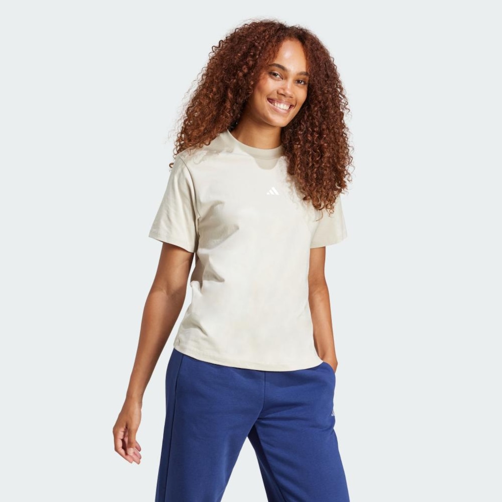 Imagem 4 do produto Camiseta adidas Essentials Small Logo - Feminina