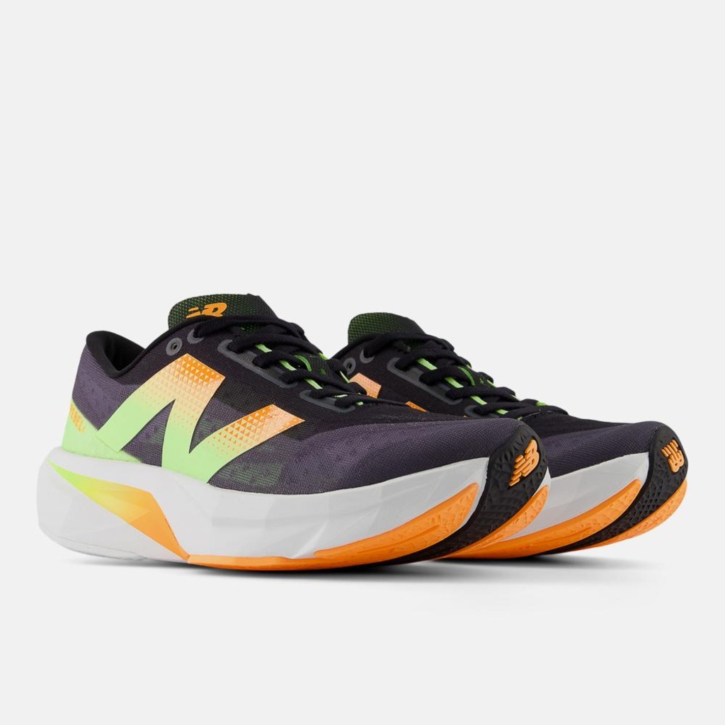 Imagem 4 do produto Tênis New Balance Fuelcell Rebel V4 - Feminino