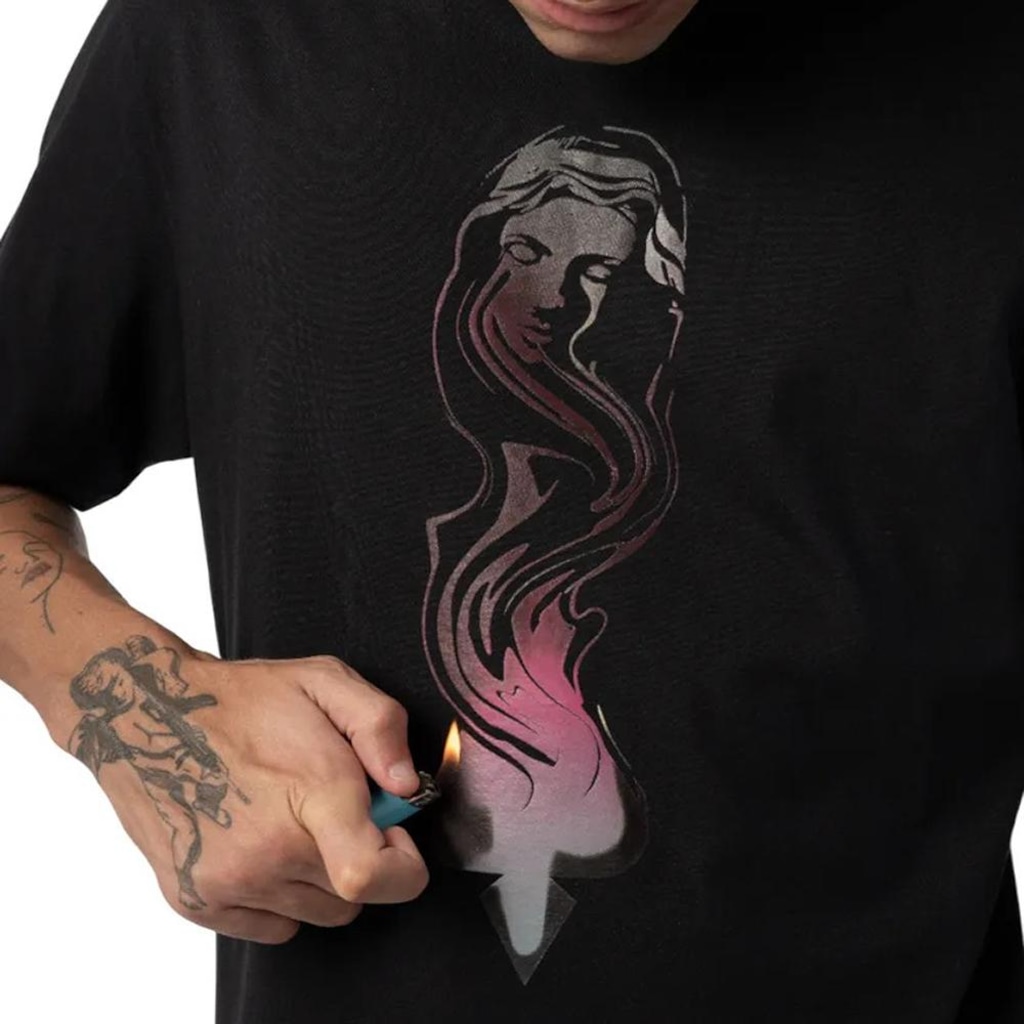 Imagem 3 do produto Camiseta MCD Santa Desintegrando SM25 - Masculina