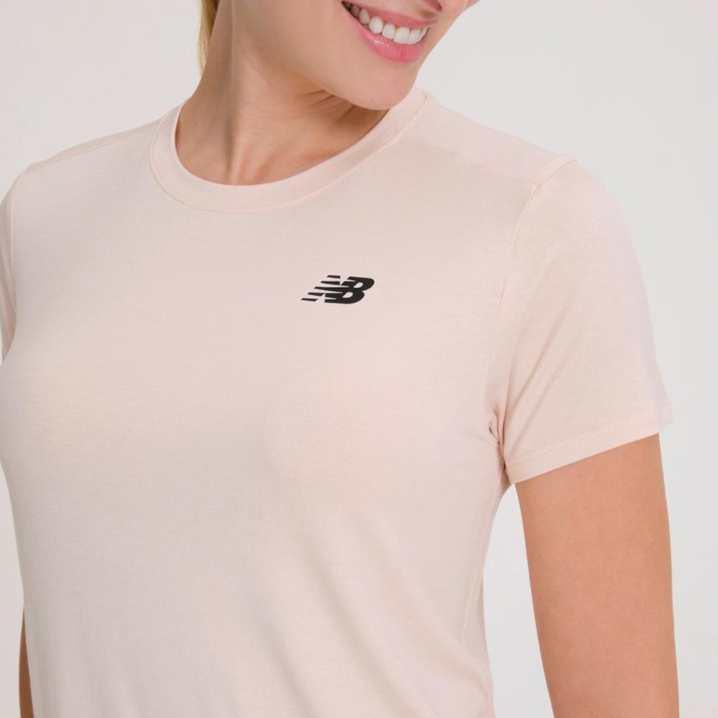 Imagem 4 do produto Camiseta New Balance Active Feminina