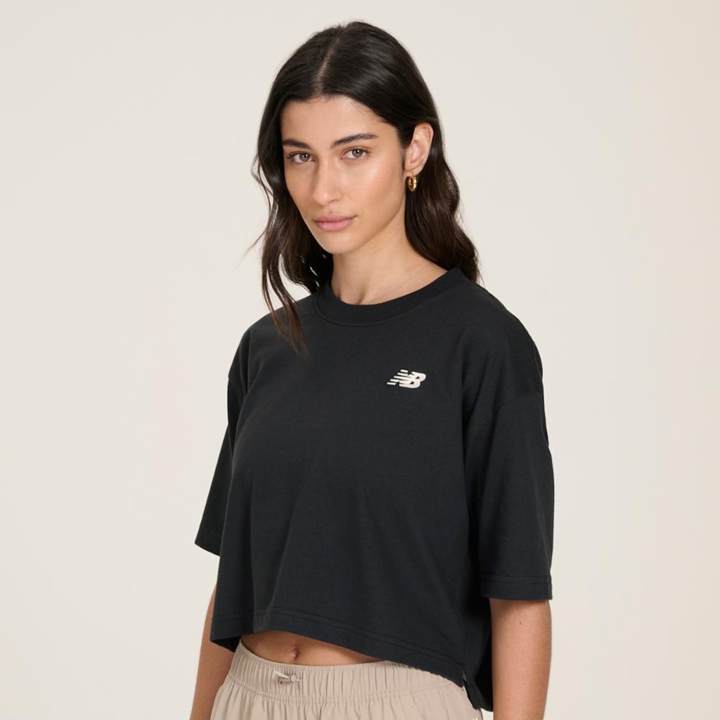 Imagem 2 do produto Camiseta New Balance Cropped Small Logo - Feminina