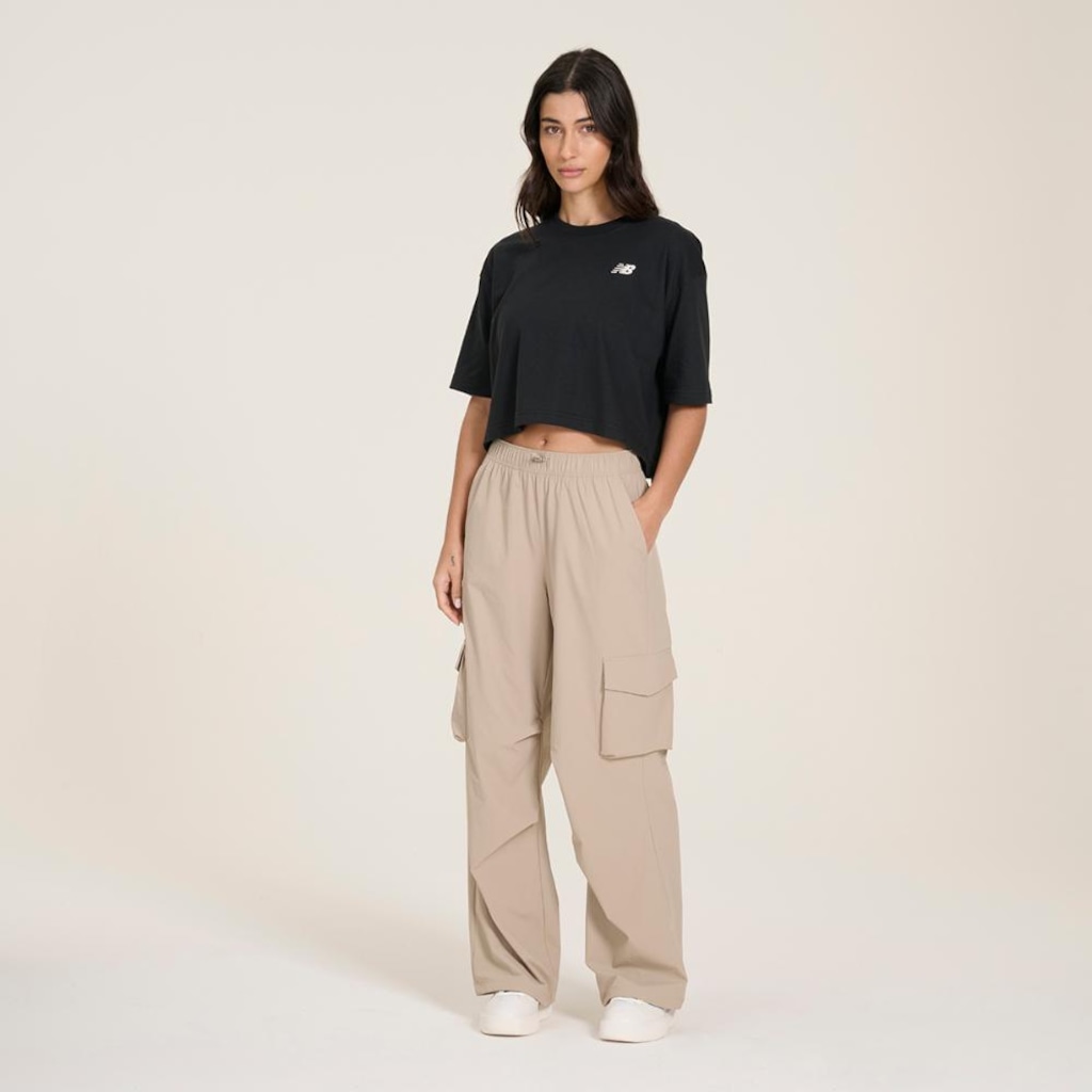 Imagem 5 do produto Camiseta New Balance Cropped Small Logo - Feminina