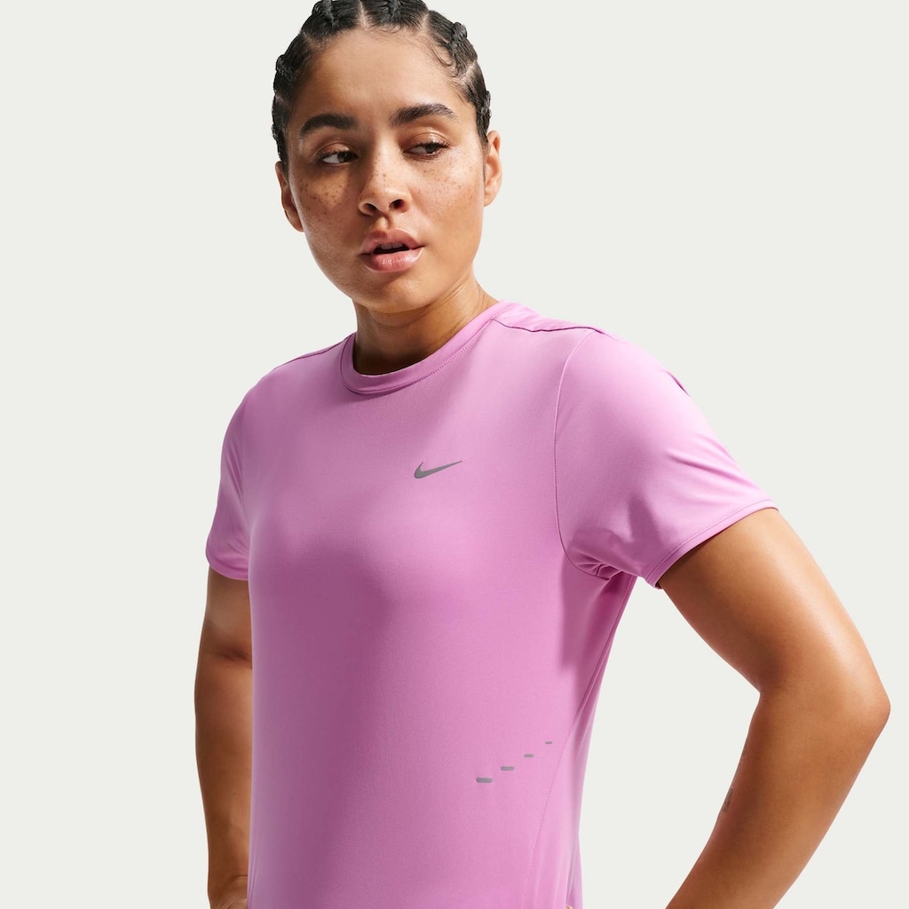 Imagem 3 do produto Camiseta Nike Dry-FIT Feminina