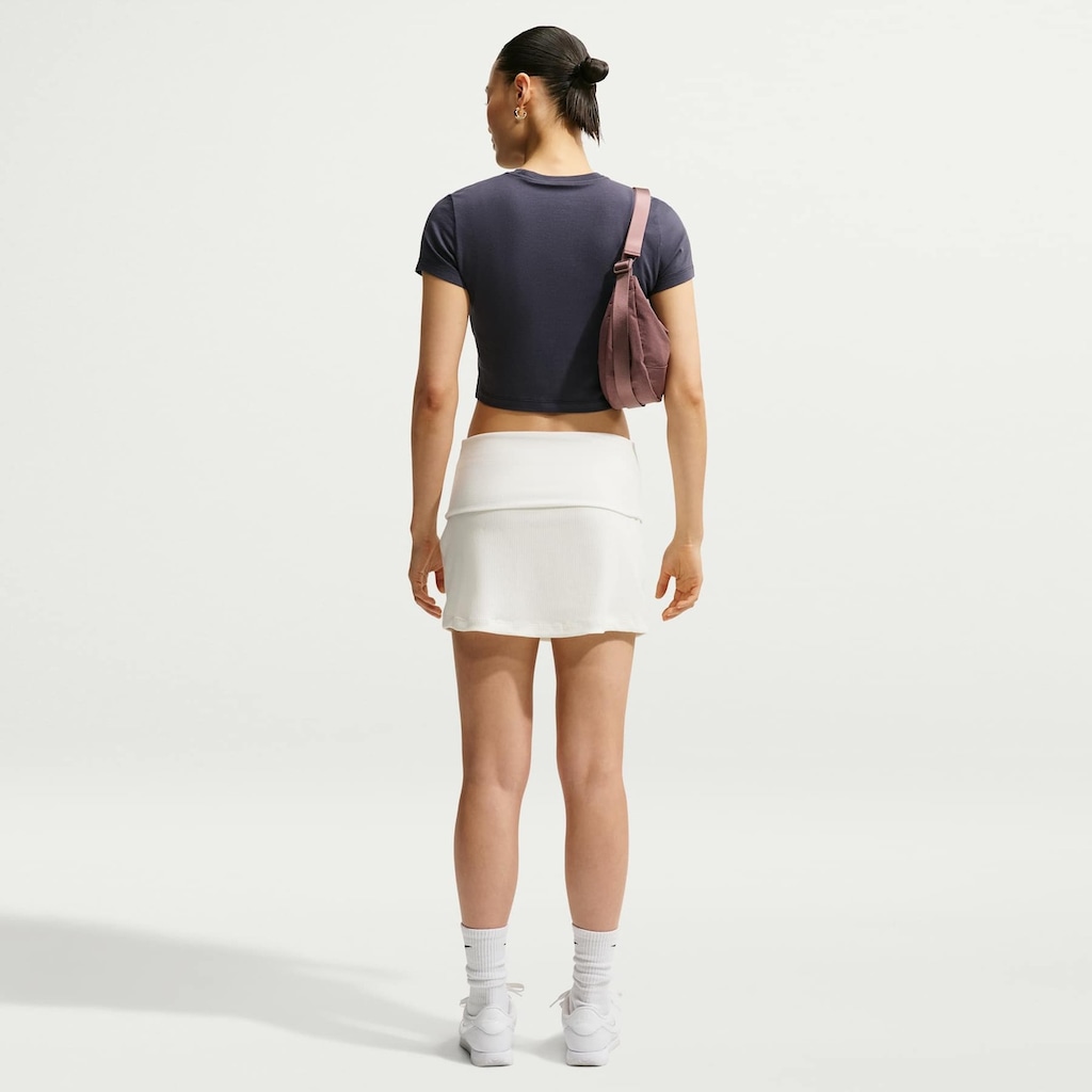 Imagem 5 do produto Camiseta Nike Sportswear Chill Knit Cropped - Feminina