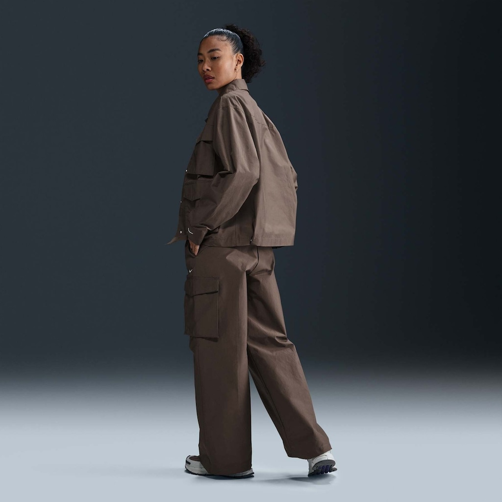 Imagem 4 do produto Calça Nike Sportswear Woven - Feminina