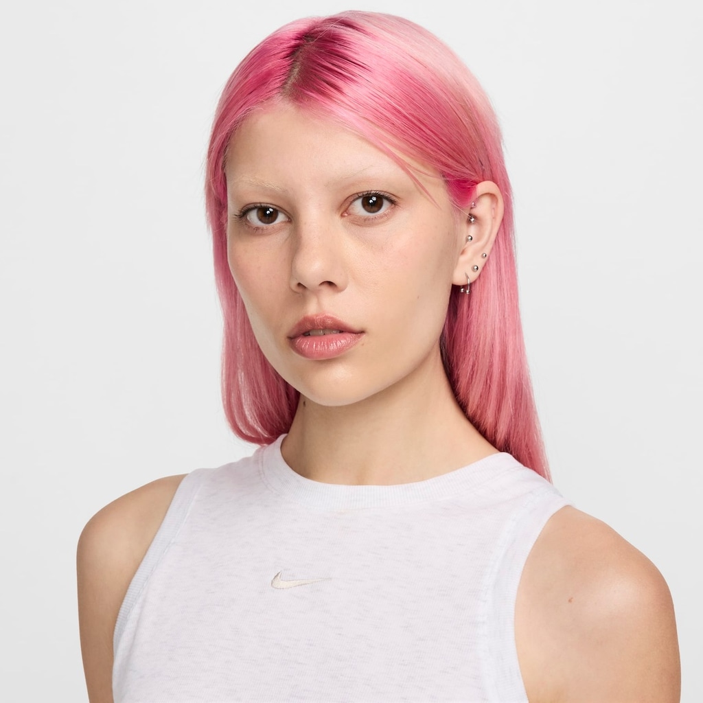 Imagem 3 do produto Camiseta Regata Nike Sportswear Cropped Essentials - Feminina