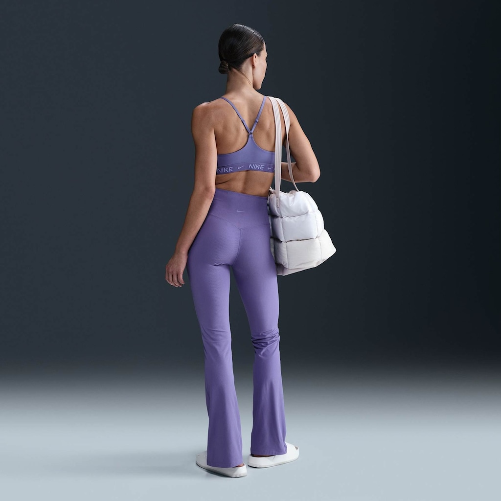 Imagem 4 do produto Calça Nike Zenvy Flare - Feminina