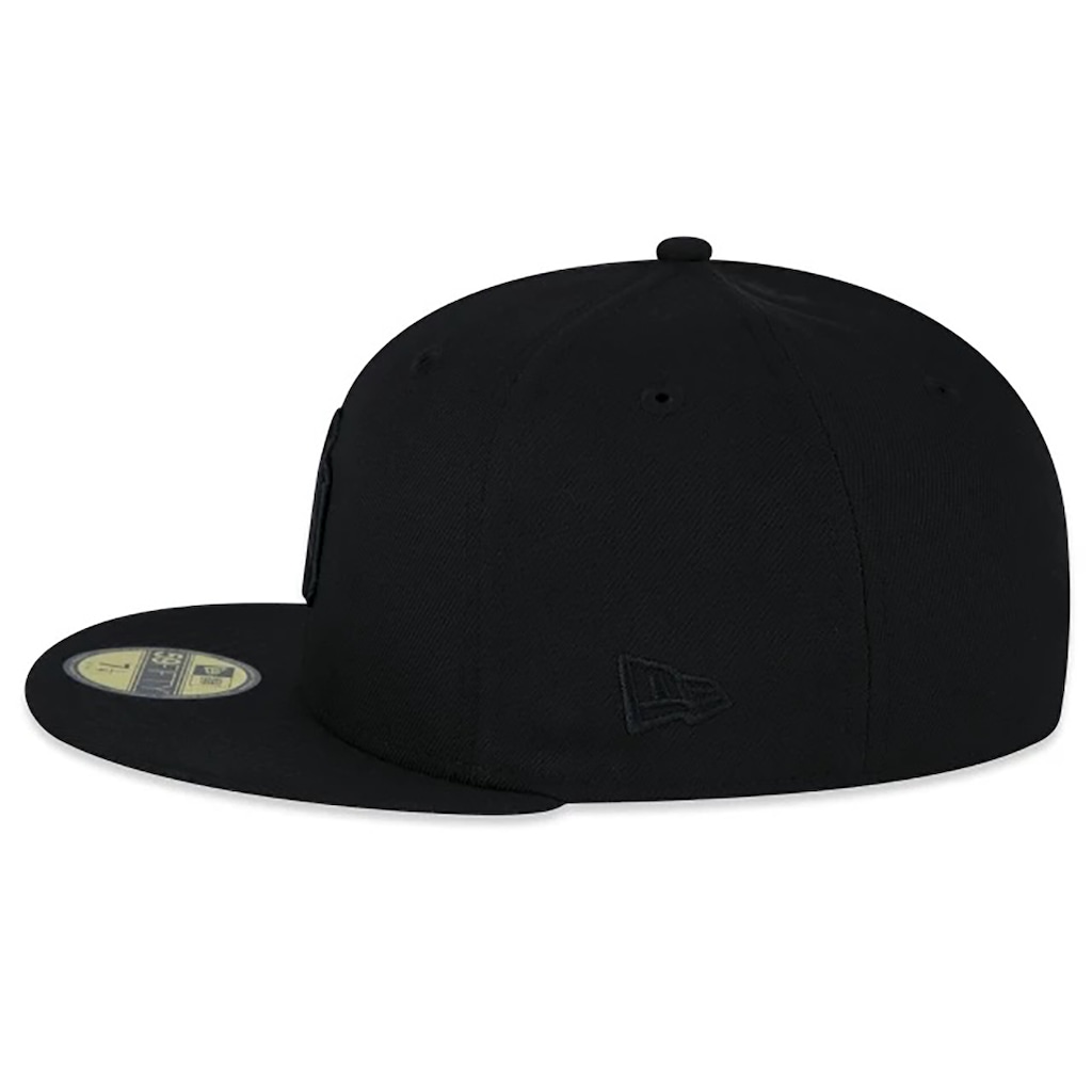 Imagem 4 do produto Boné Aba Reta New Era 59FIFTY Fitted New York Yankees - Fechado - Adulto