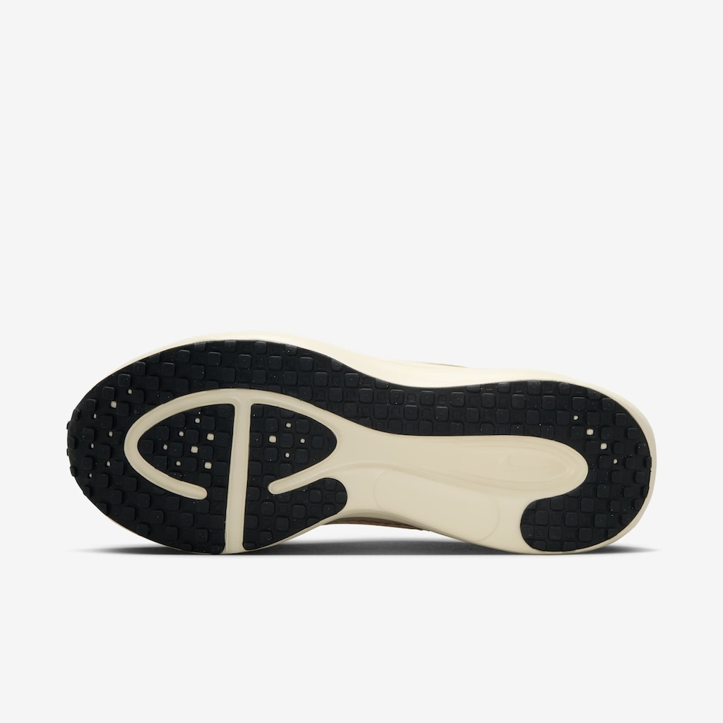 Imagem 4 do produto Tênis Nike Revolution 8 - Feminino