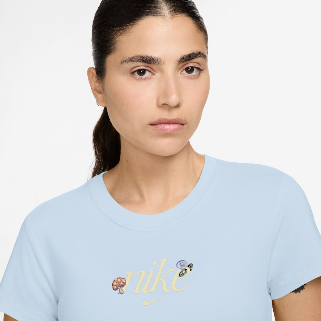 Imagem 2 do produto Camiseta Nike Sportswear Chill Knit Feminina