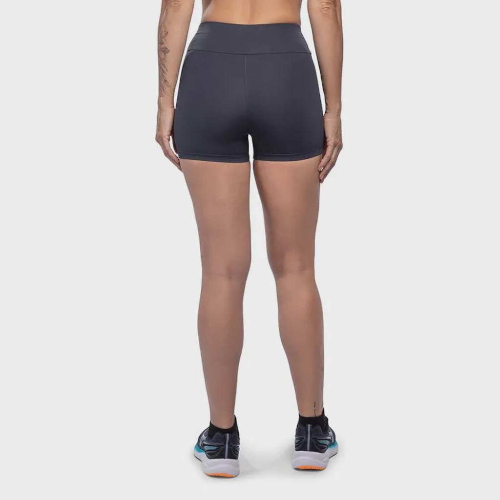 Imagem 2 do produto Bermuda Mizuno Essence Feminina