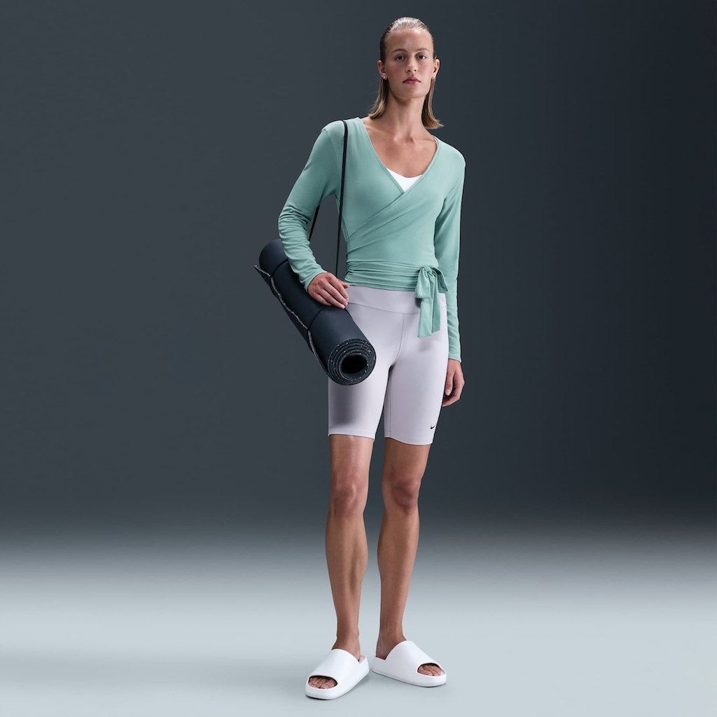 Imagem 4 do produto Camiseta Dri-FIT Nike One Relaxed Feminina