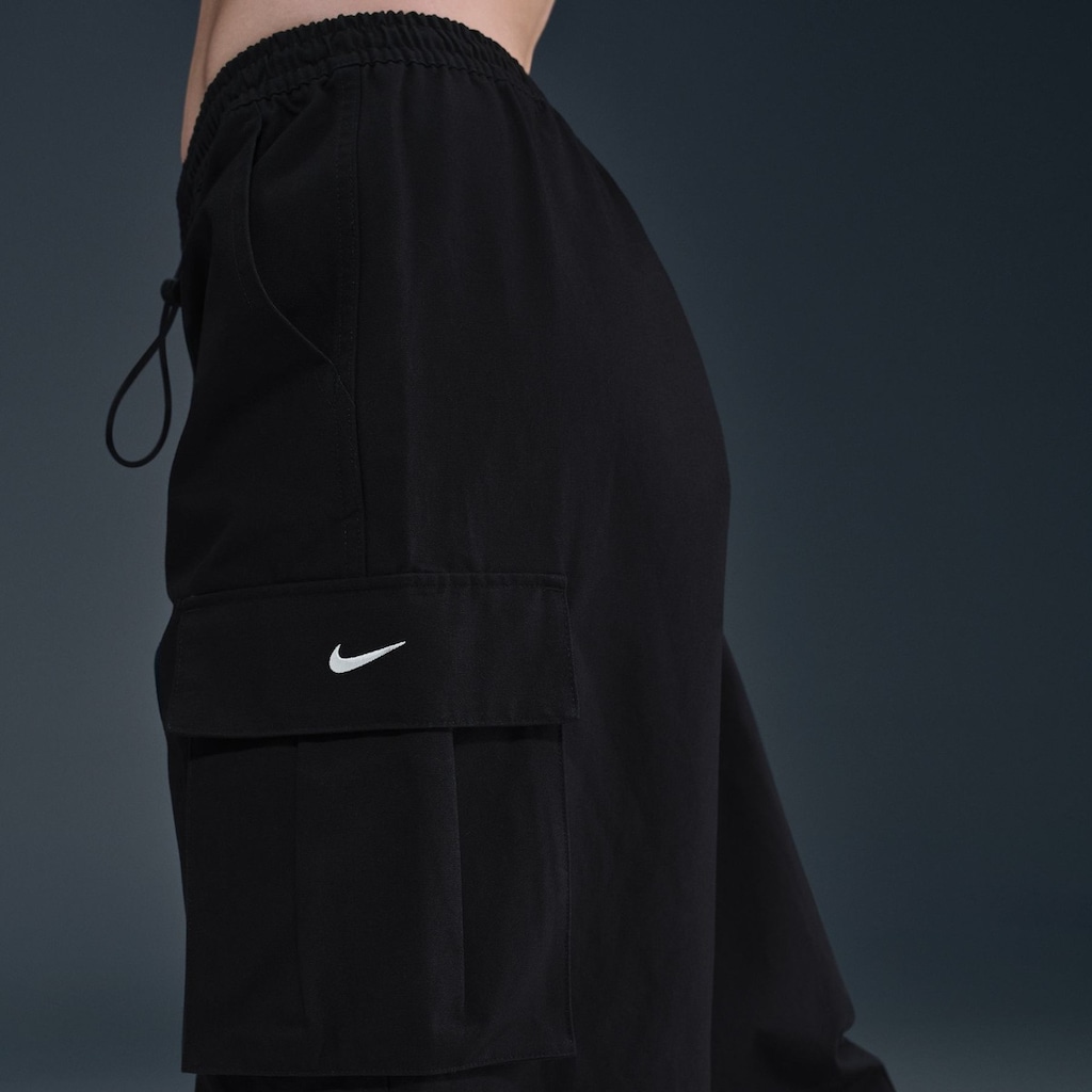 Imagem 3 do produto Calça Cargo Nike Sportswear Woven Feminina