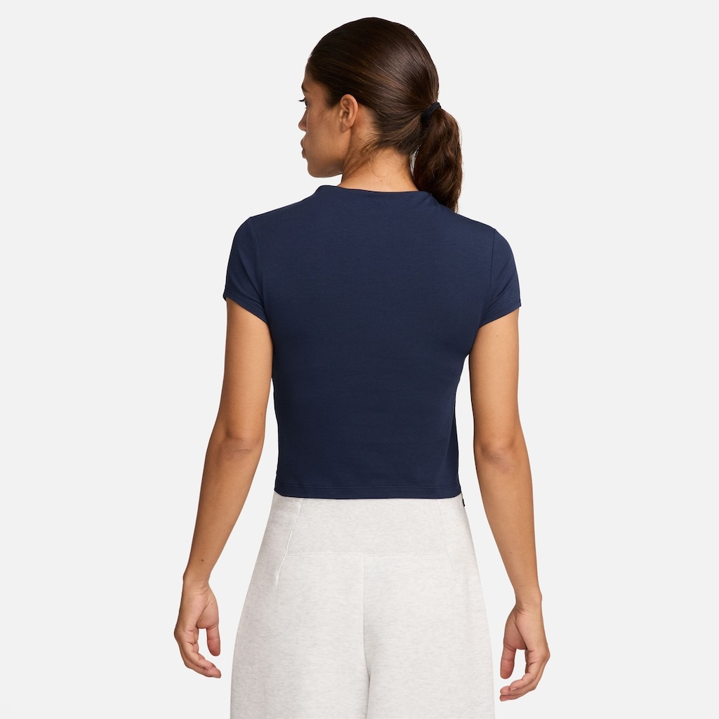 Imagem 2 do produto Camiseta Cropped Nike Sportswear Chill Knit Feminina