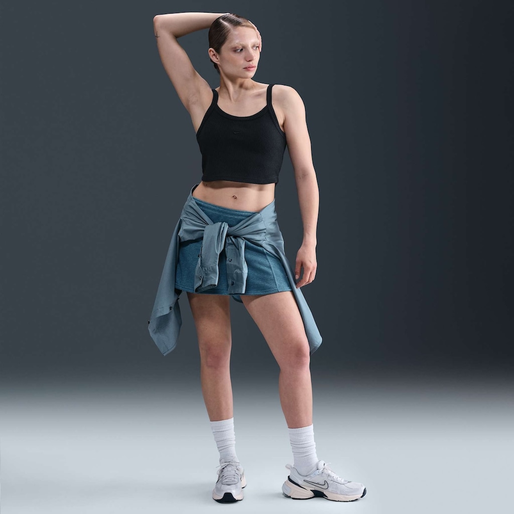 Imagem 4 do produto Camiseta Regata Nike Cropped Sportswear Chill Feminina