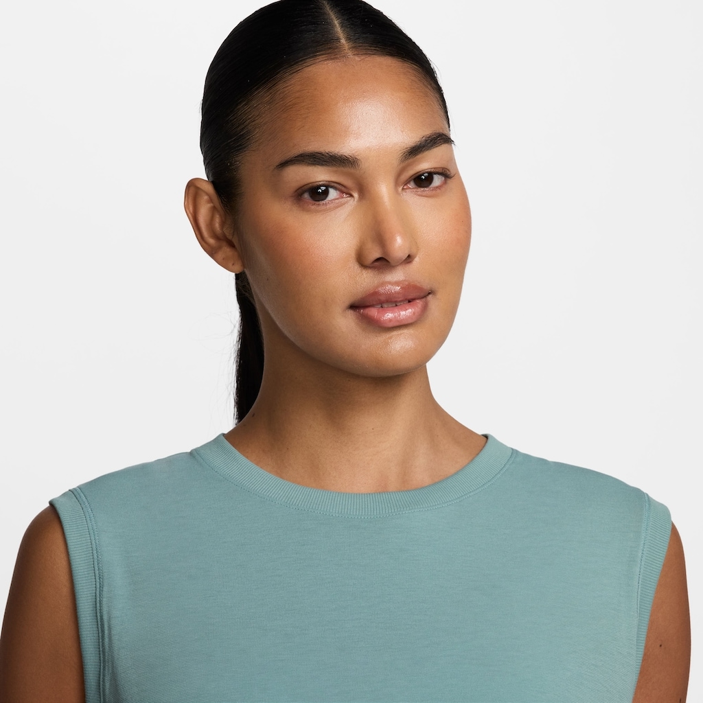 Imagem 3 do produto Camiseta Regata Nike Dri-FIT One Feminina
