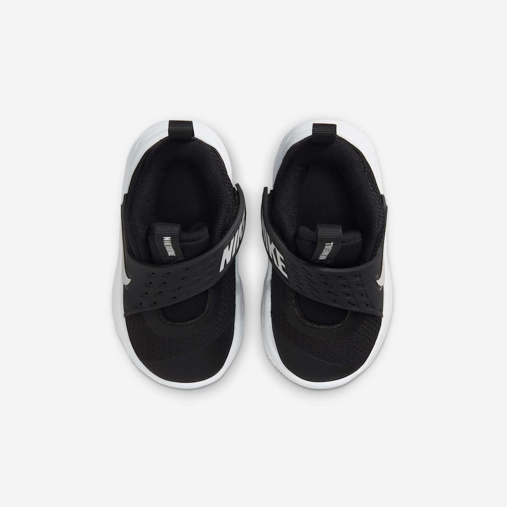 Imagem 5 do produto Tênis Infantil Nike Team Hustle D12